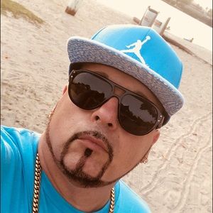 Meet your Posher, Rob